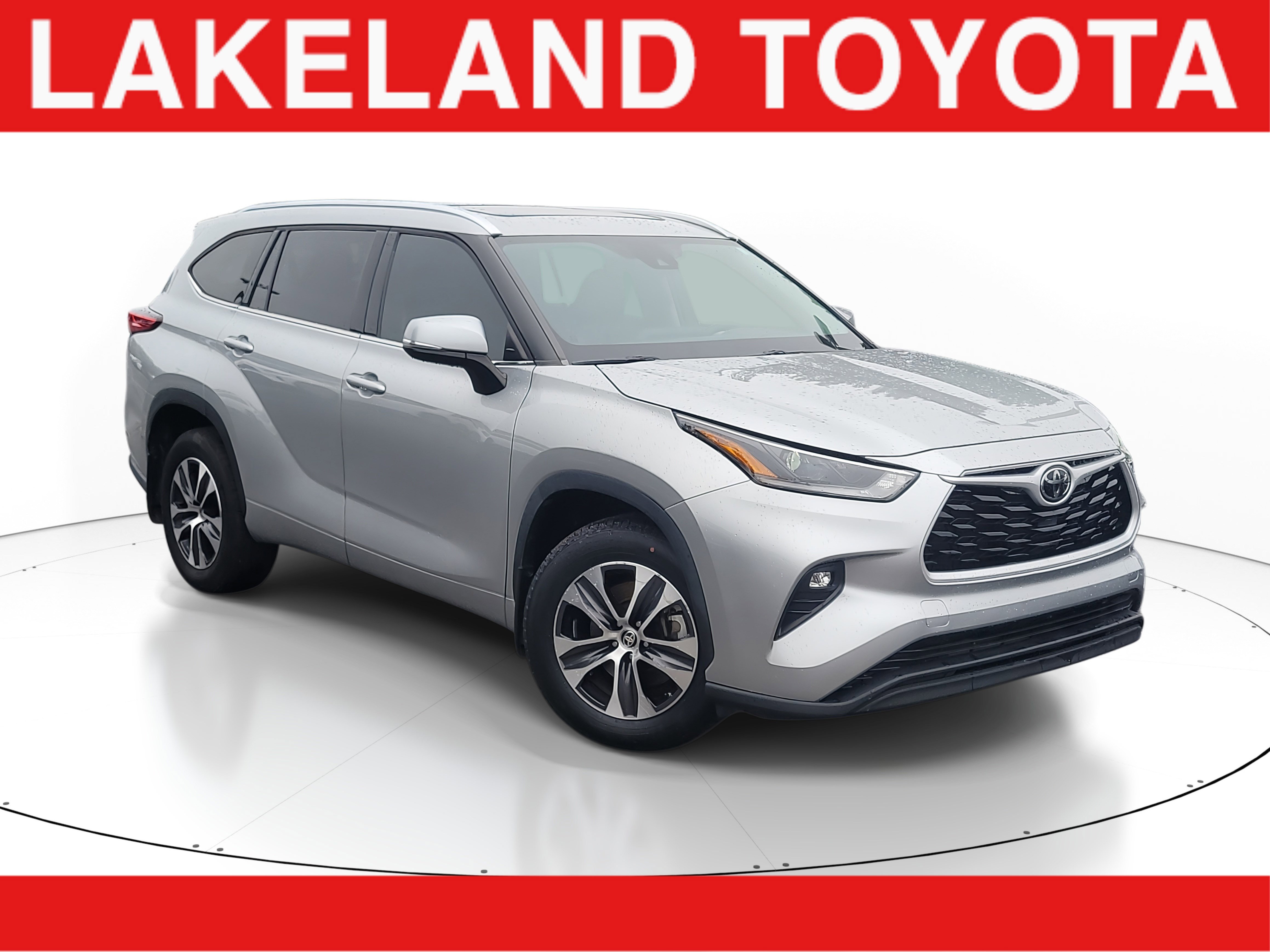 Used 2021 Toyota Highlander XLE