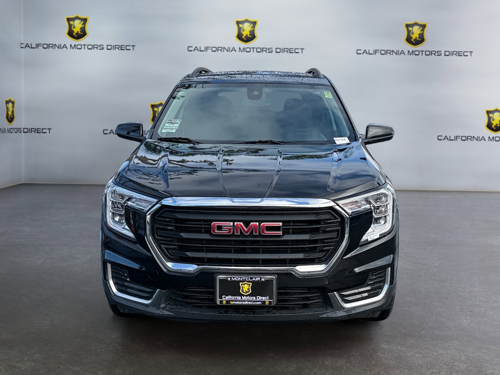 Used 2022 GMC Terrain SLE w/ Driver Convenience Package image 8