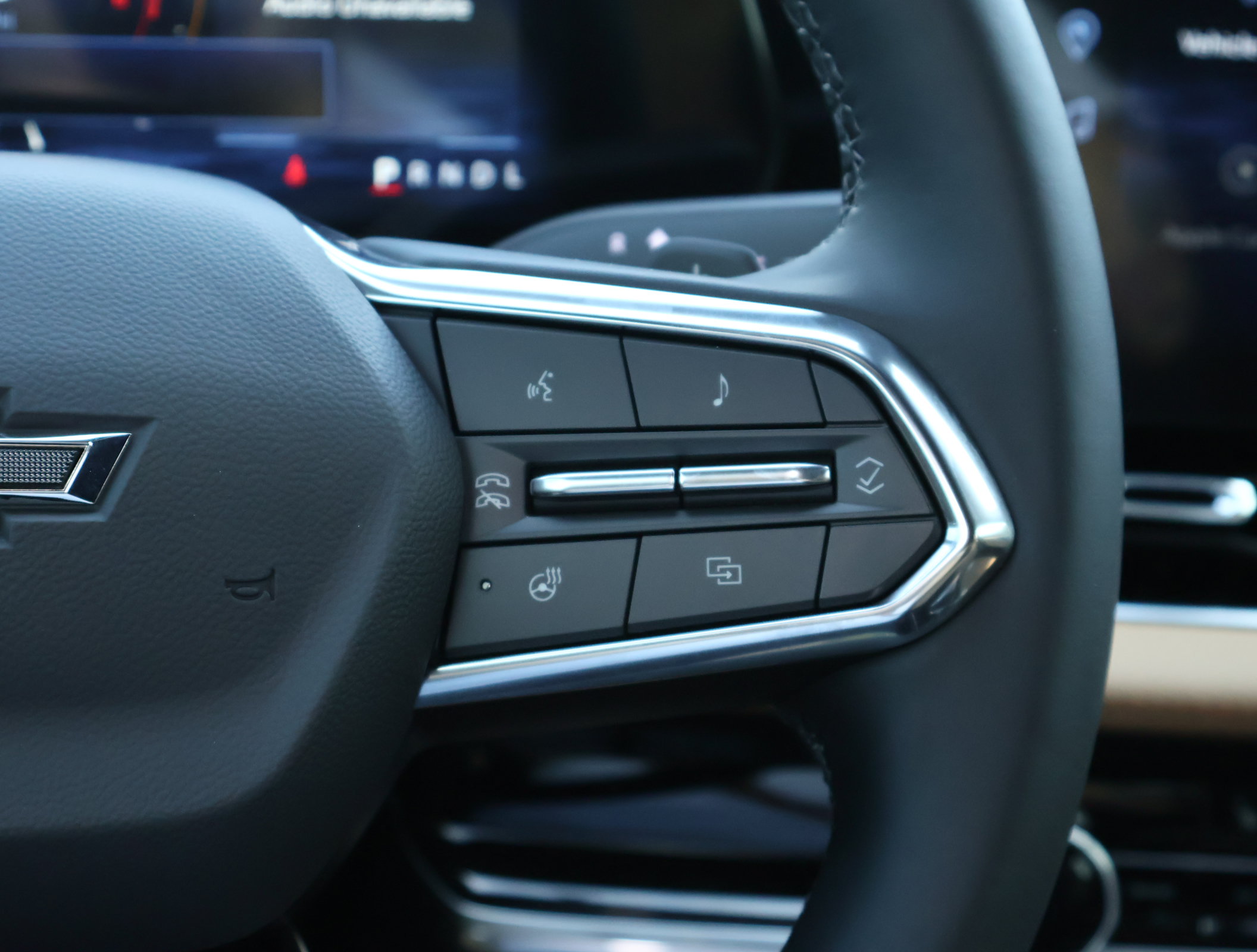 New 2027 Chevrolet Equinox ACTIV w/ Safety and Technology Package FWD image 14