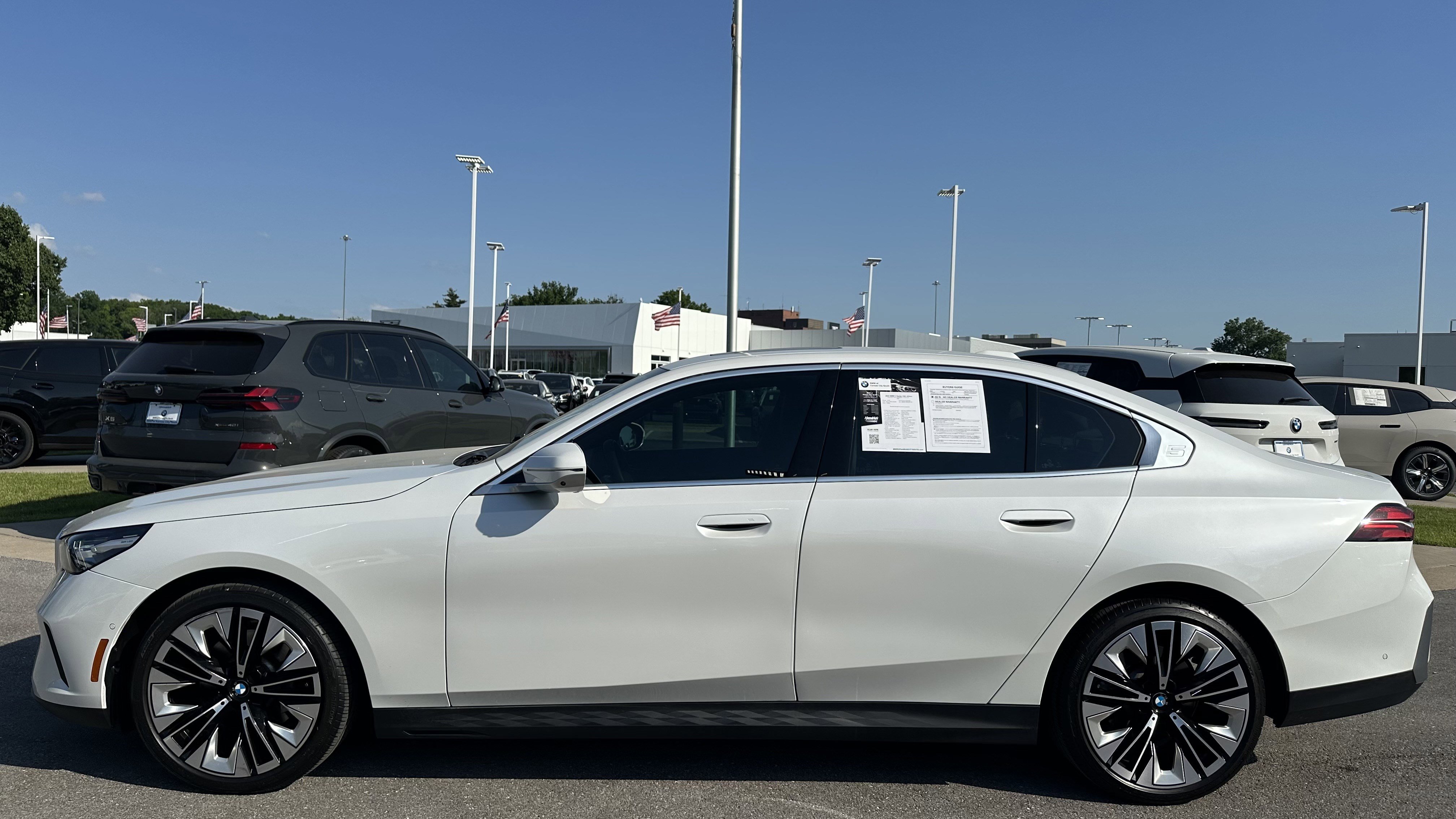 Certified 2024 BMW 530i xDrive w/ Premium Package AWD/4WD image 7