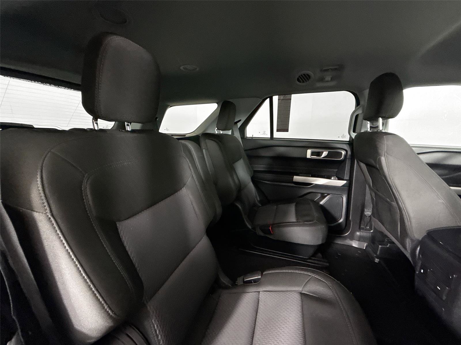 Used 2024 Ford Explorer XLT w/ Class IV Trailer Tow Package image 54