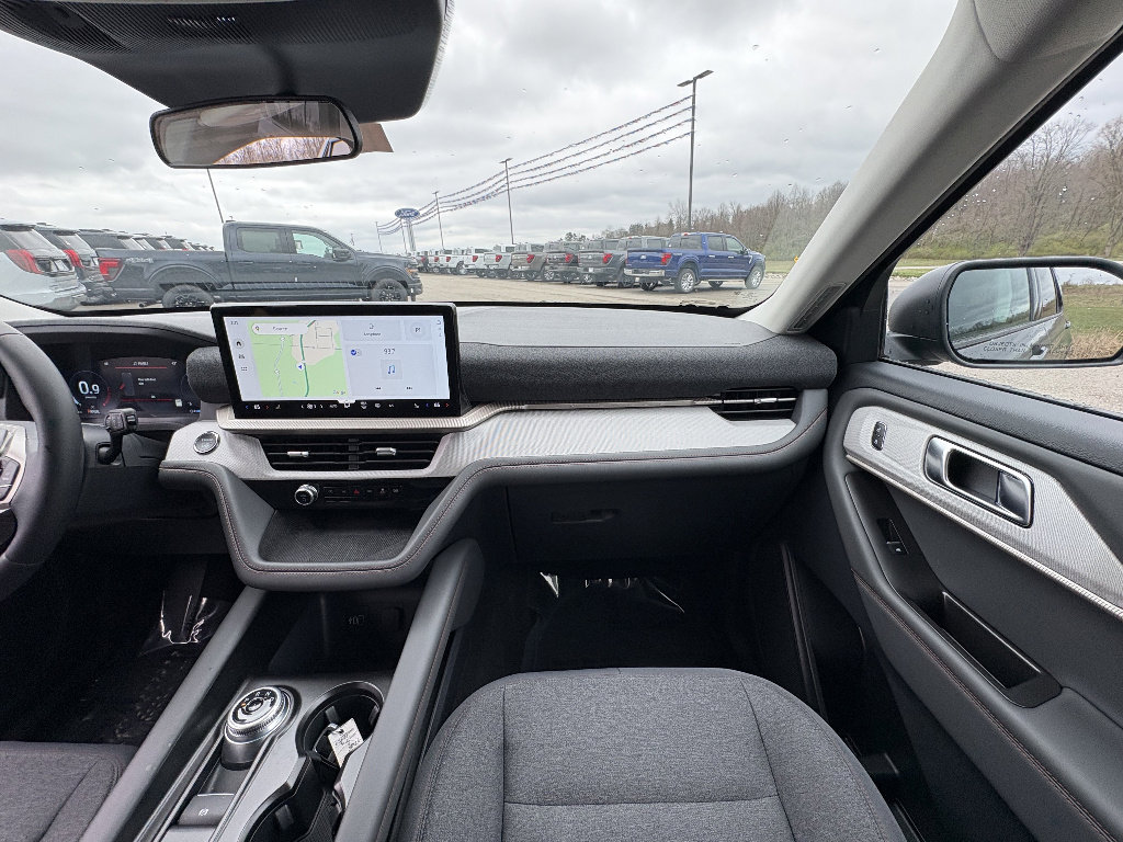 New 2026 Ford Explorer Active image 24