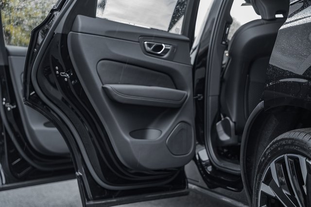 New 2026 Volvo XC60 B5 Ultra w/ Protection Package Premier image 34
