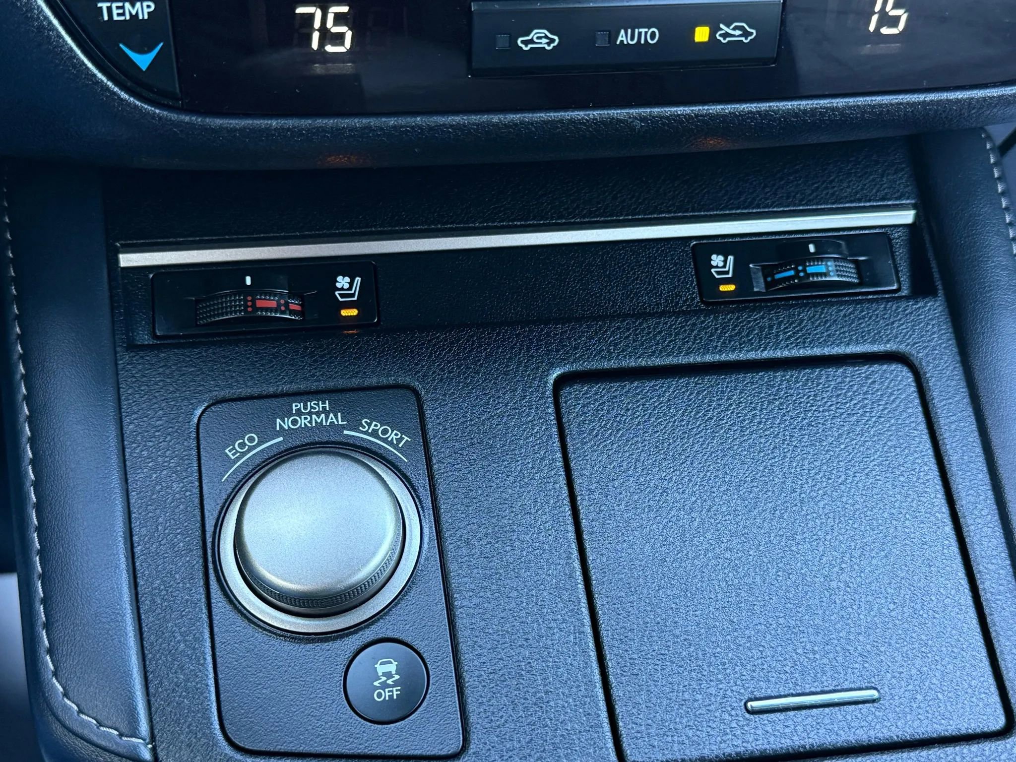 Used 2018 Lexus ES 350 w/ Premier Package image 37