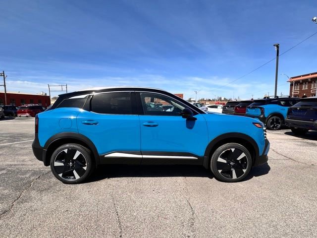 New 2025 Nissan Kicks SR image 4
