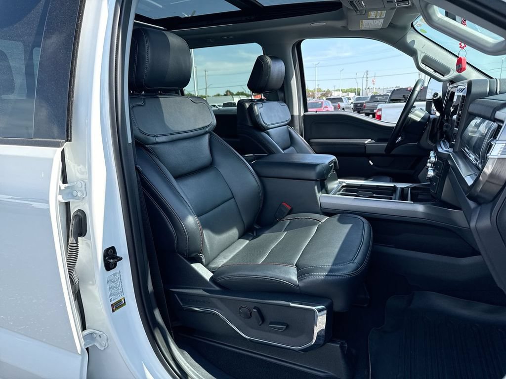 Used 2024 Ford F250 Lariat w/ Lariat Ultimate Package AWD/4WD image 25