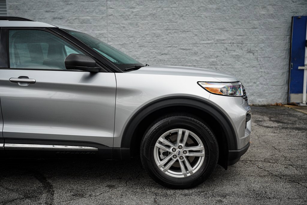 Used 2023 Ford Explorer XLT image 16
