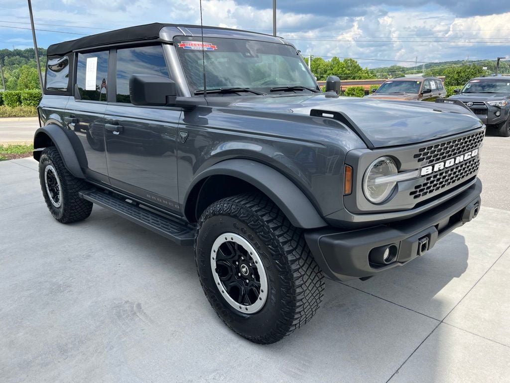 Used 2023 Ford Bronco Badlands w/ Sasquatch Package AWD/4WD image 29