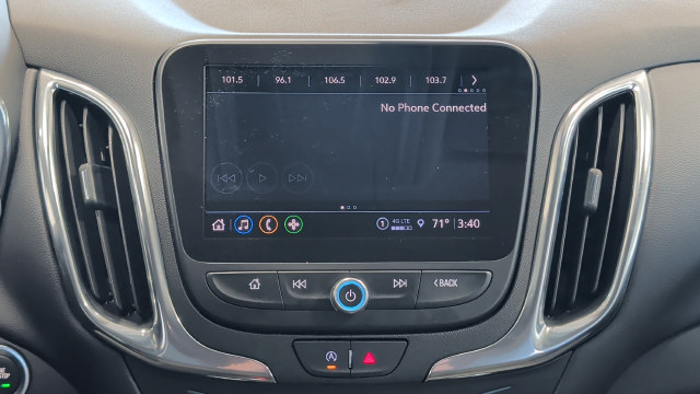 Used 2024 Chevrolet Equinox LT AWD/4WD image 14
