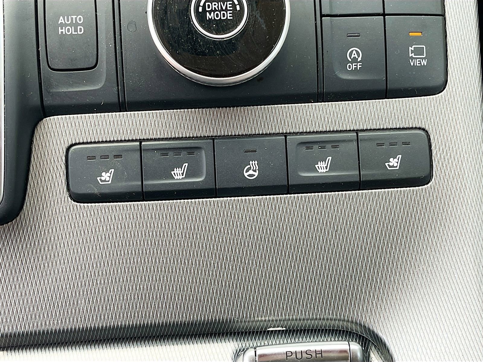 Used 2022 Hyundai Palisade Calligraphy image 21