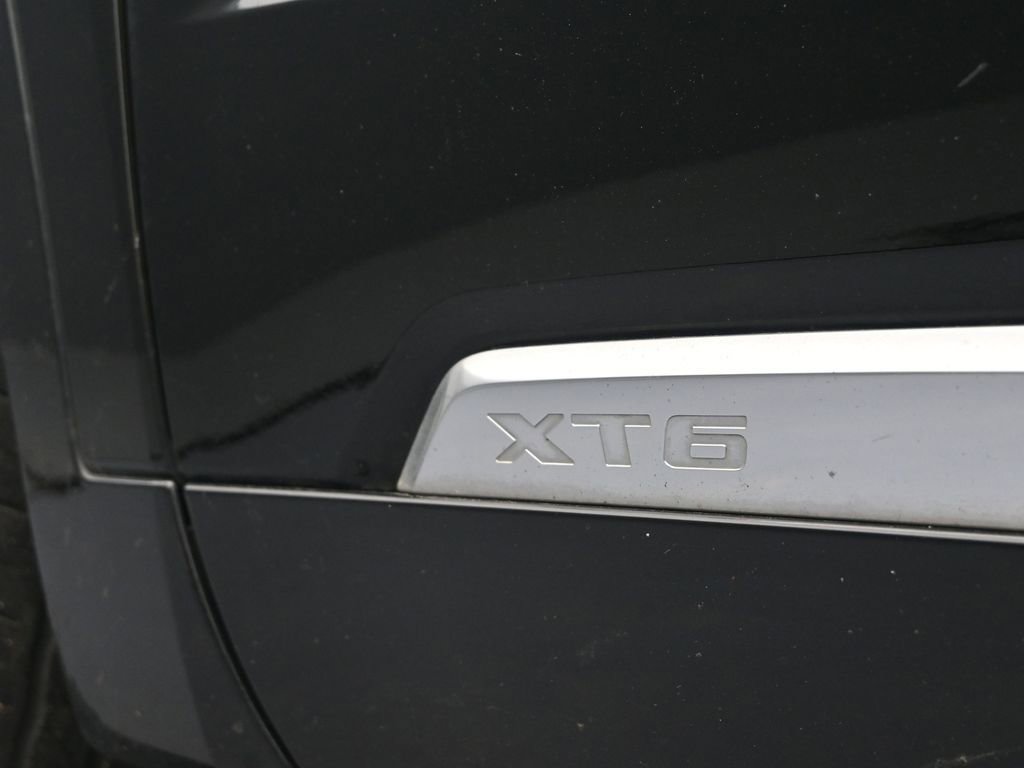 Used 2023 Cadillac XT6 Premium Luxury image 11