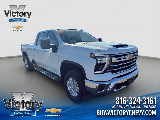 Used 2025 Chevrolet Silverado 3500 LTZ AWD/4WD image 1