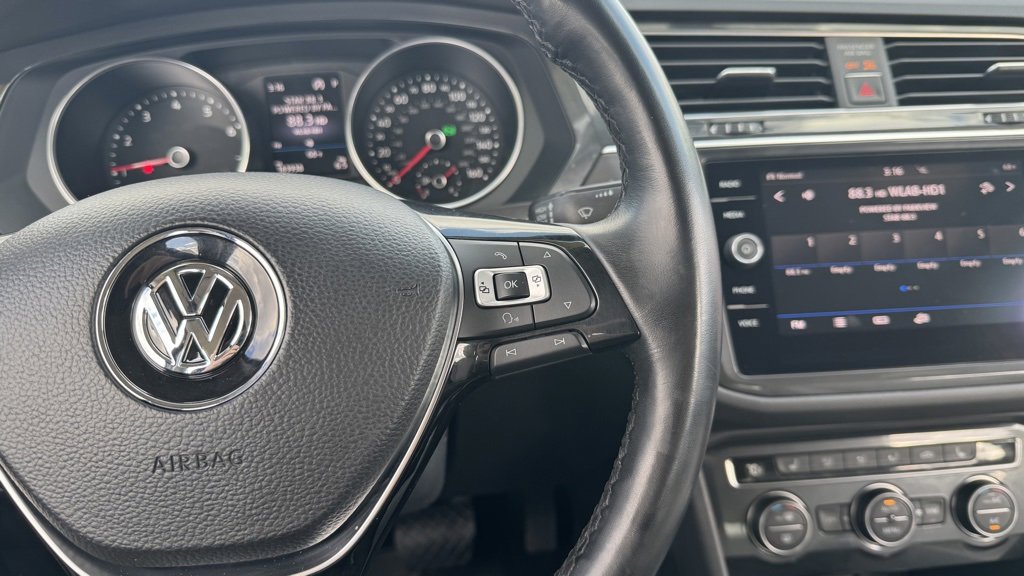 Used 2018 Volkswagen Tiguan SE image 11