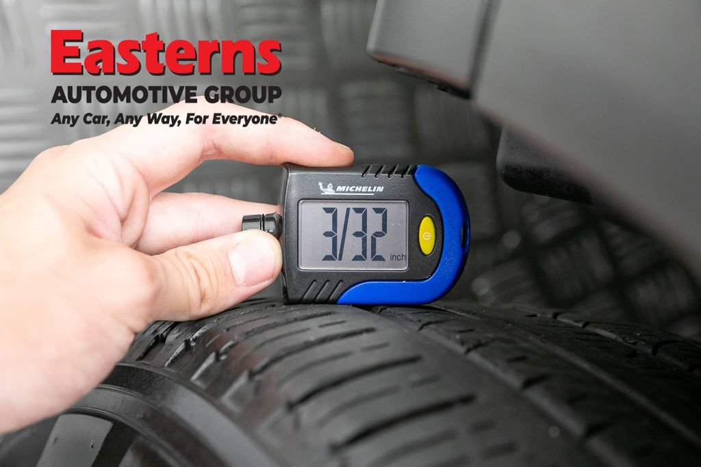Used 2022 Mercedes-Benz GLC 300 4MATIC w/ Premium Package Lite image 29
