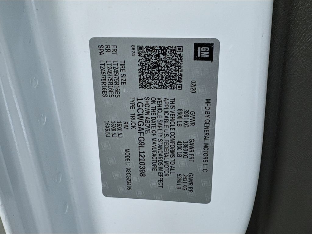 Used 2020 Chevrolet Express 2500 RWD image 18