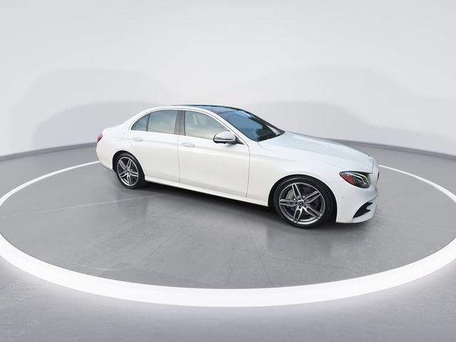 Used 2019 Mercedes-Benz E 300 image 2