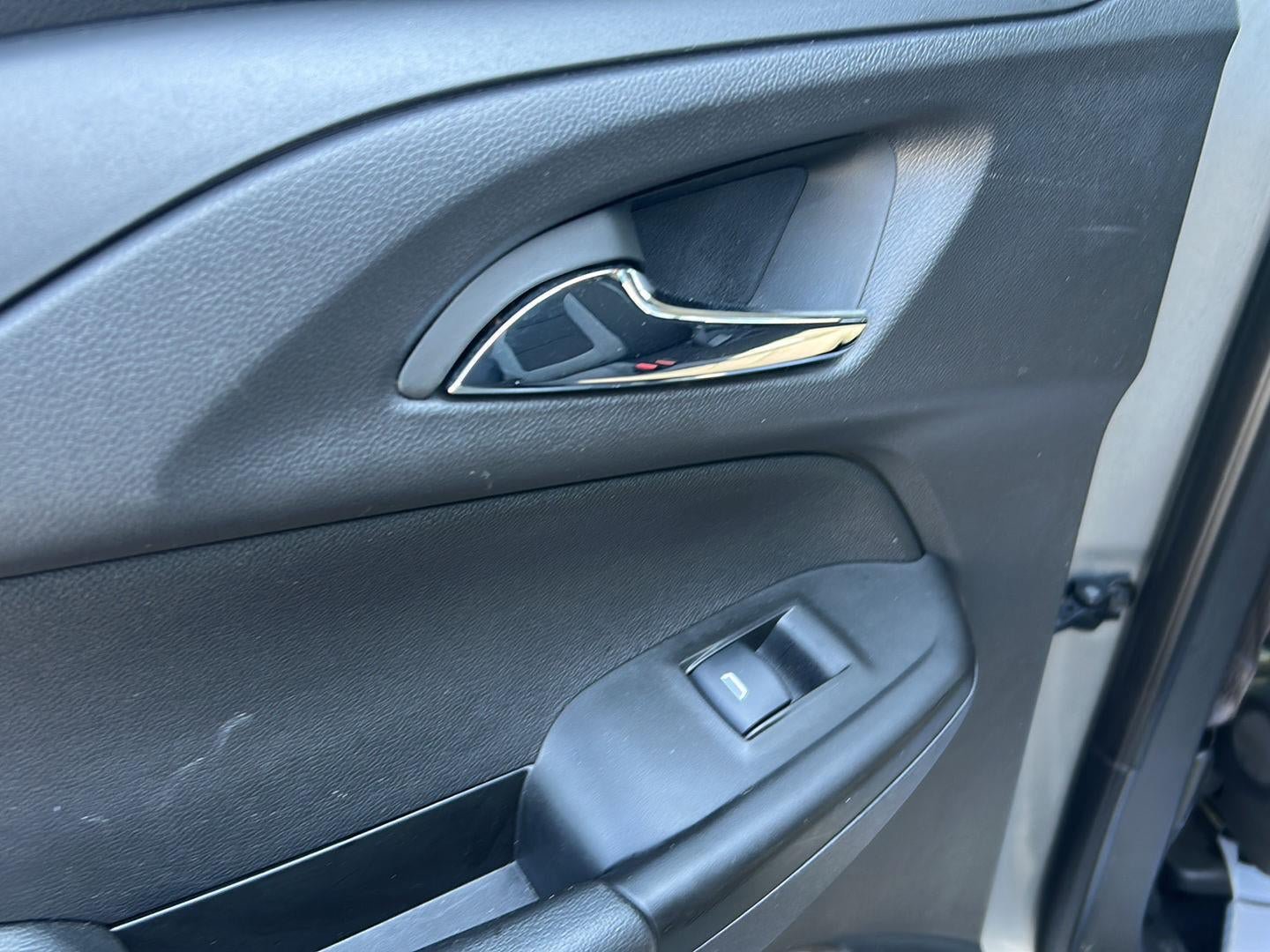 Used 2025 Chevrolet TrailBlazer LT FWD image 21