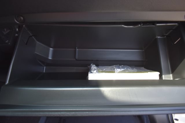 Used 2023 Ford Explorer XLT AWD/4WD image 44