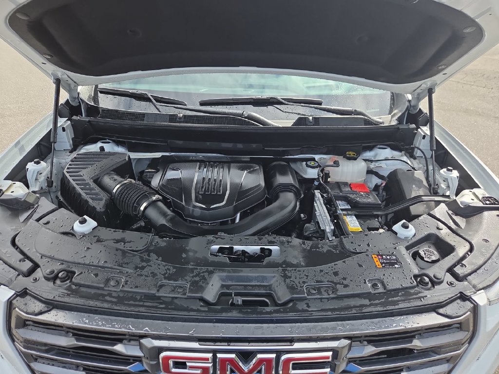 Used 2024 GMC Acadia AT4 w/ Luxury Package AWD/4WD image 22