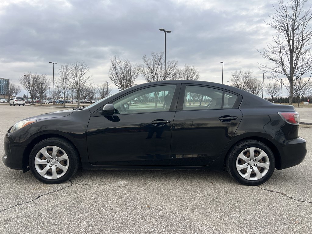Used 2013 MAZDA MAZDA3 i Sport image 2