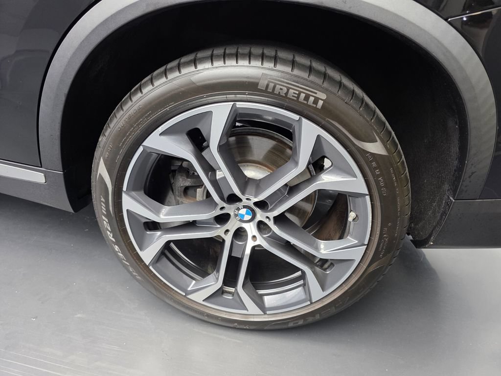 Certified 2024 BMW X5 xDrive40i w/ Premium Package AWD/4WD image 18