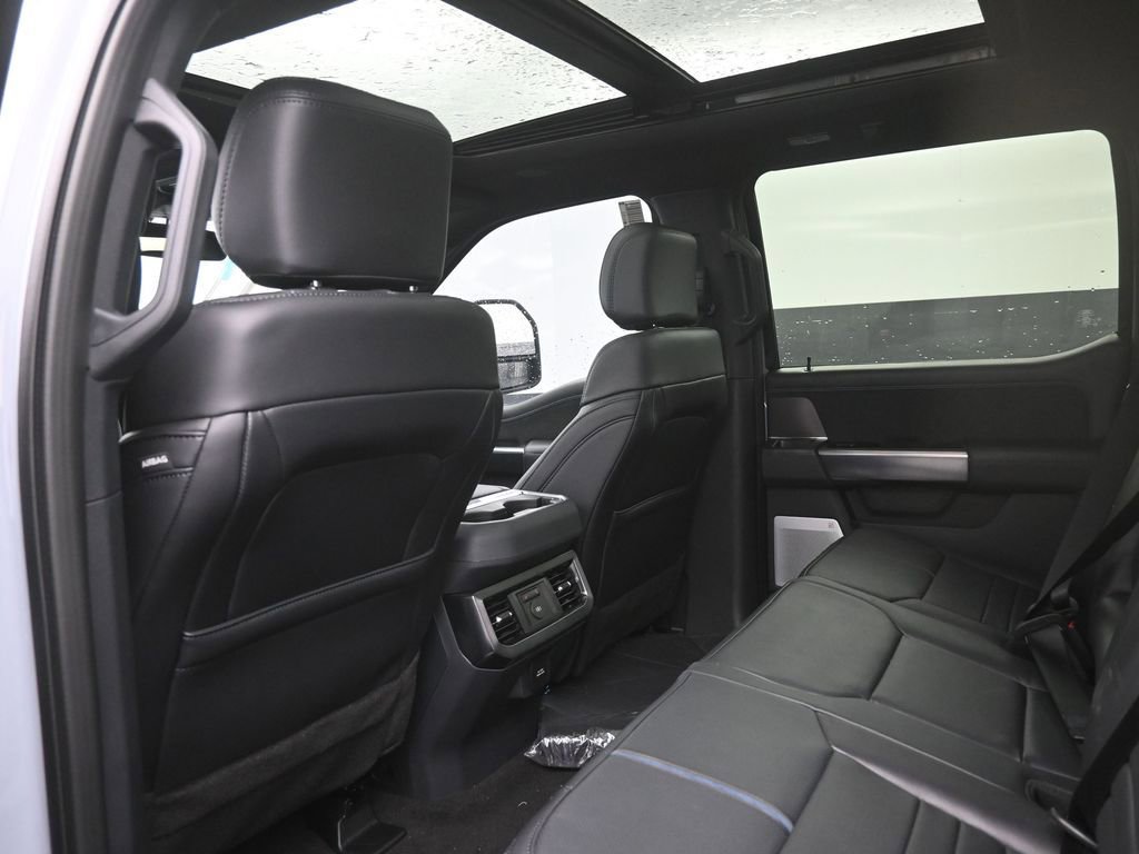 New 2026 Ford F250 Platinum w/ FX4 Off-Road Package image 2