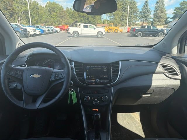 Used 2019 Chevrolet Trax LS w/ Tint and Cruise Package FWD image 11