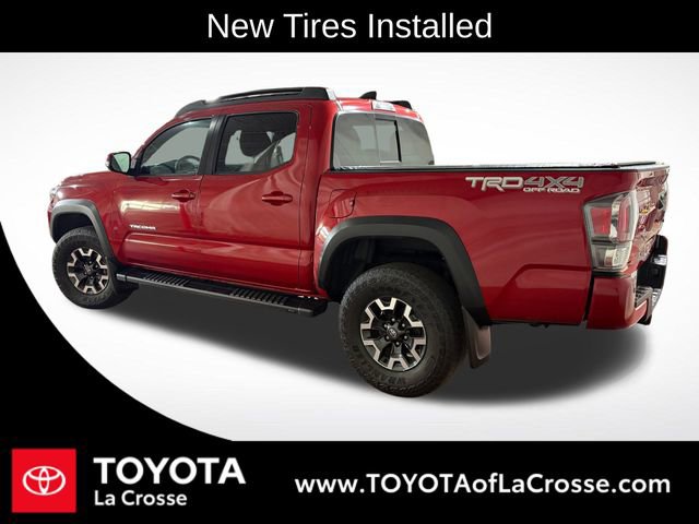 Used 2022 Toyota Tacoma TRD Off-Road w/ Technology Package image 2
