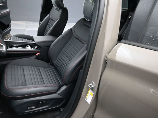 New 2026 Ford Explorer ST-Line w/ ST-Line Street Pack AWD/4WD image 14