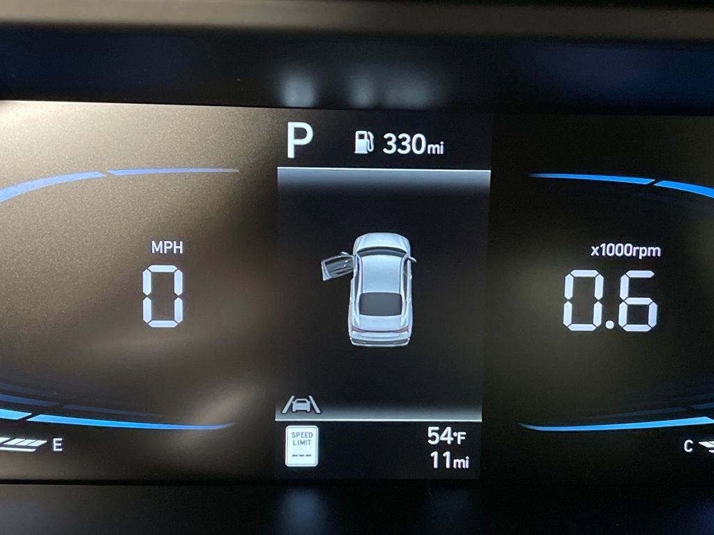 New 2026 Hyundai Elantra Sport image 21