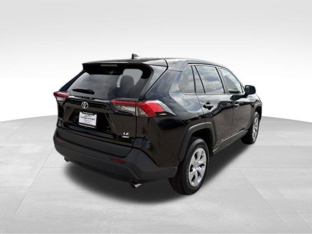 Used 2025 Toyota RAV4 LE AWD/4WD image 2