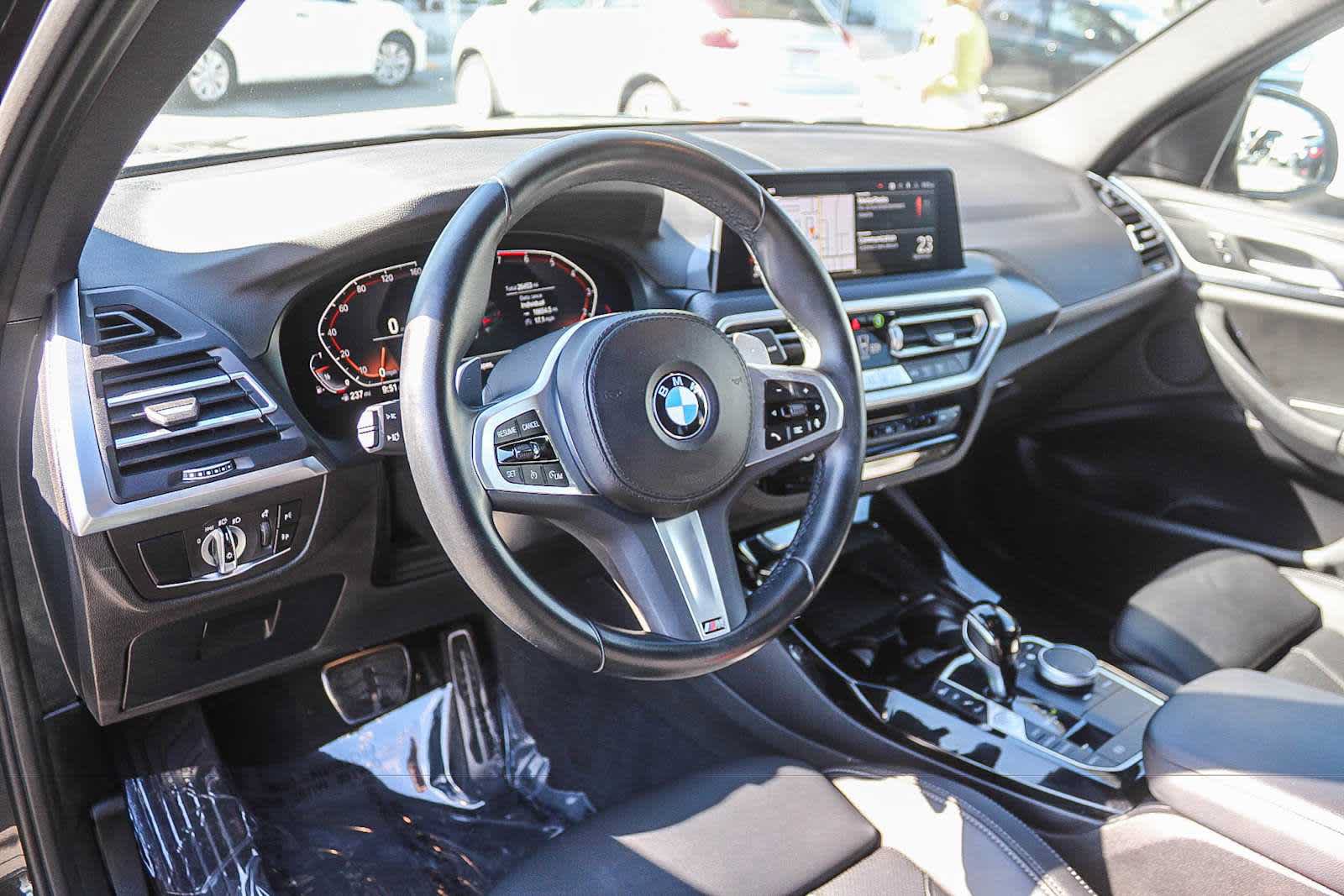Used 2024 BMW X3 sDrive30i w/ M Sport Package RWD image 16