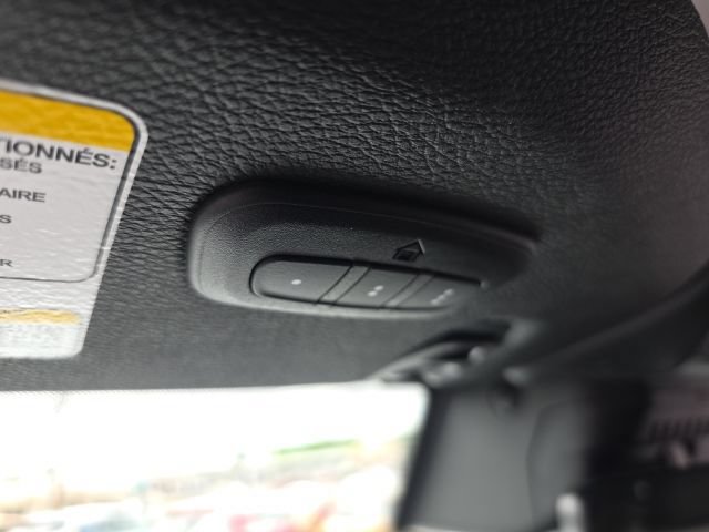Used 2025 Jeep Wrangler Unlimited Sahara w/ Safety Group AWD/4WD image 30