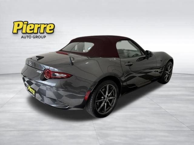 Used 2018 MAZDA MX-5 Miata Grand Touring RWD image 6