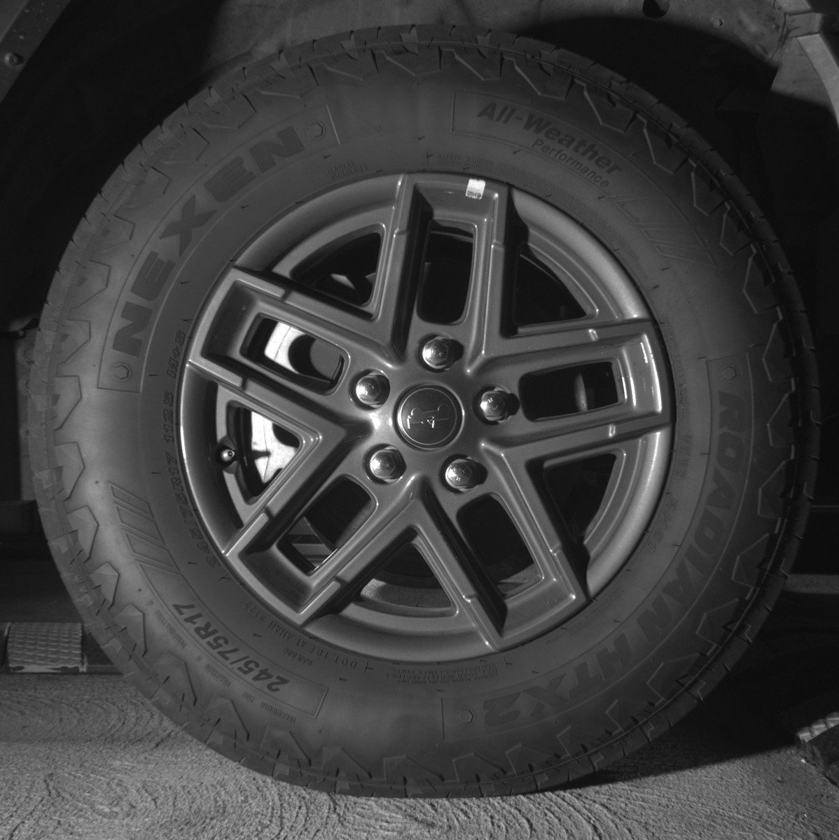 Used 2025 Jeep Wrangler Sport S image 13