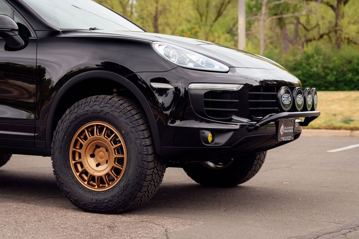 Used 2015 Porsche Cayenne Diesel AWD/4WD image 35