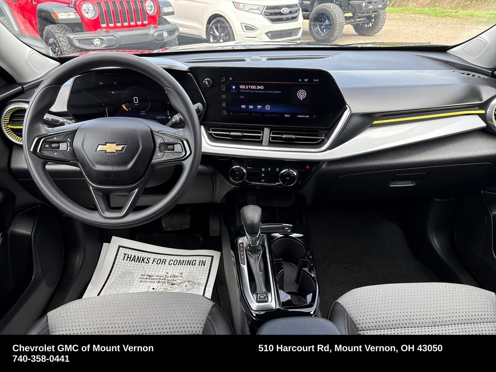 Used 2024 Chevrolet Trax LT FWD image 15