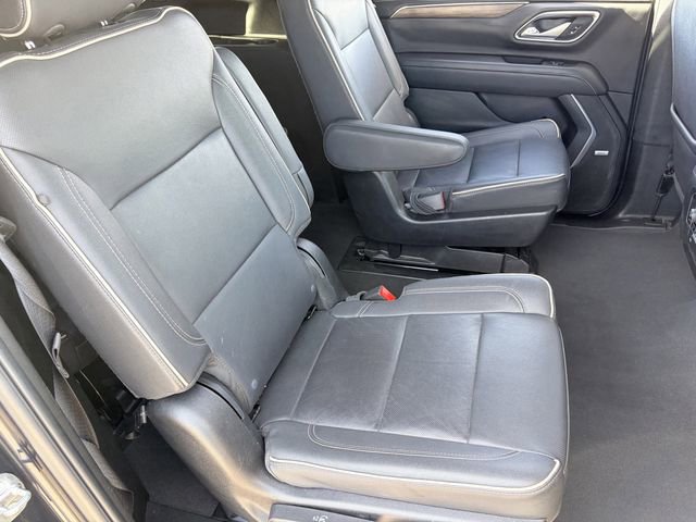 Used 2023 Chevrolet Suburban Premier image 22