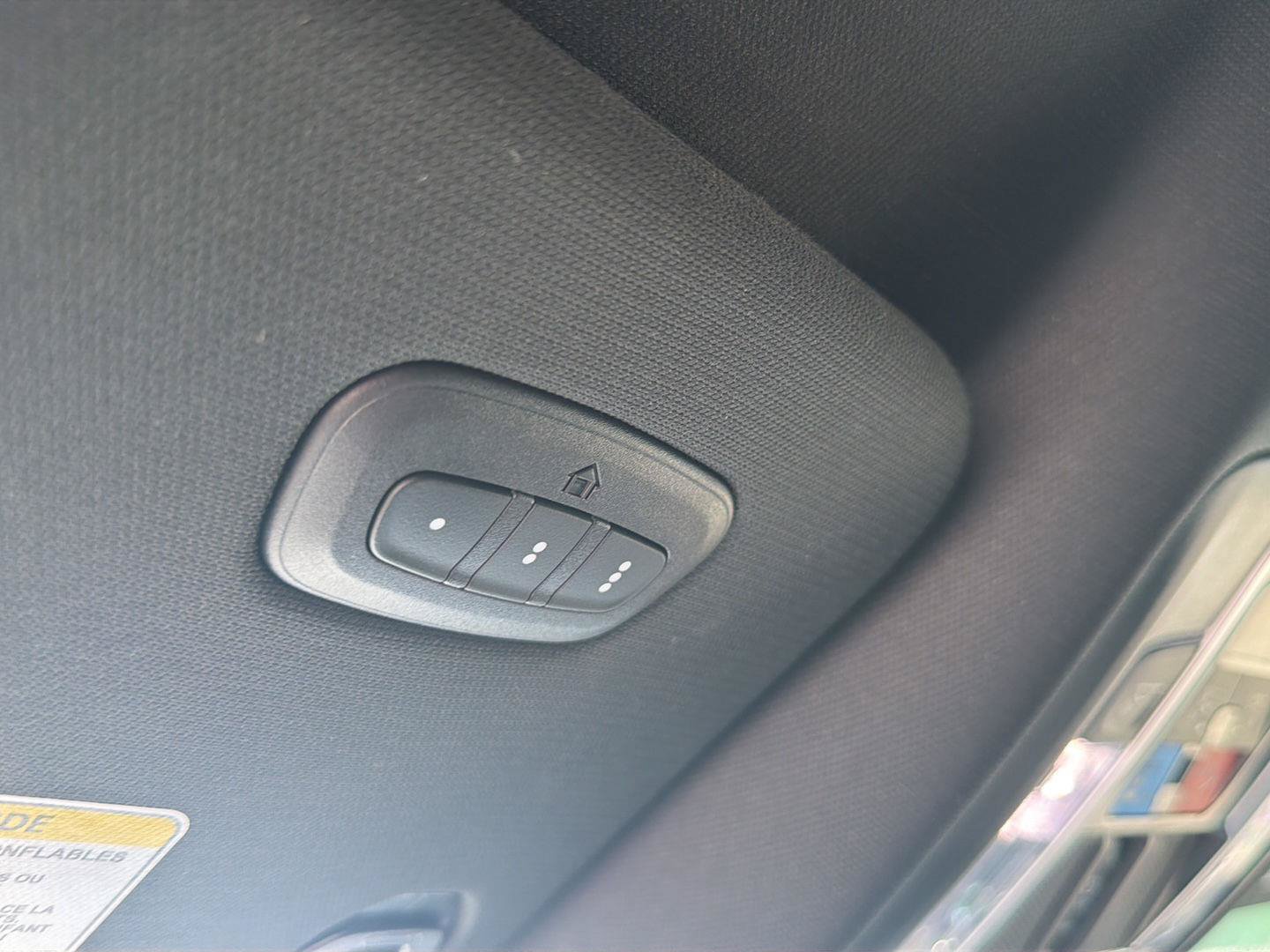 Used 2025 RAM 1500 Laramie AWD/4WD image 23