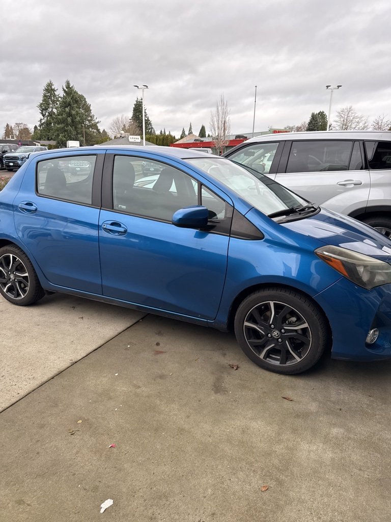 Certified 2015 Toyota Yaris SE image 2