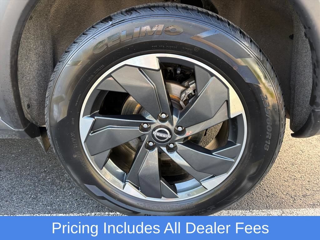 Used 2024 Nissan Rogue SV AWD/4WD image 27