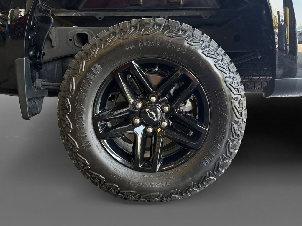 Used 2024 Chevrolet Silverado 1500 Custom Trail Boss AWD/4WD image 16