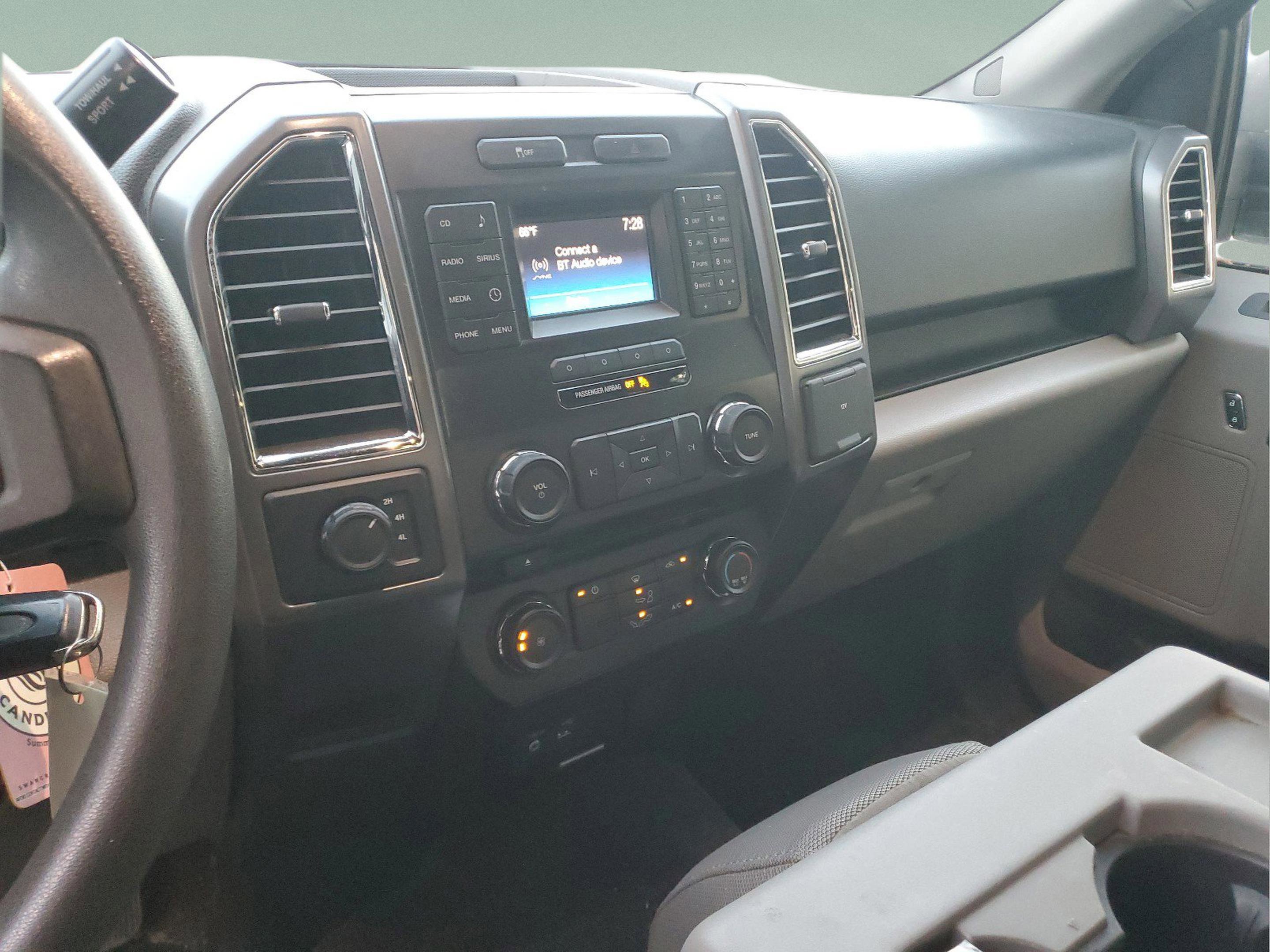 Used 2015 Ford F150 XLT image 25