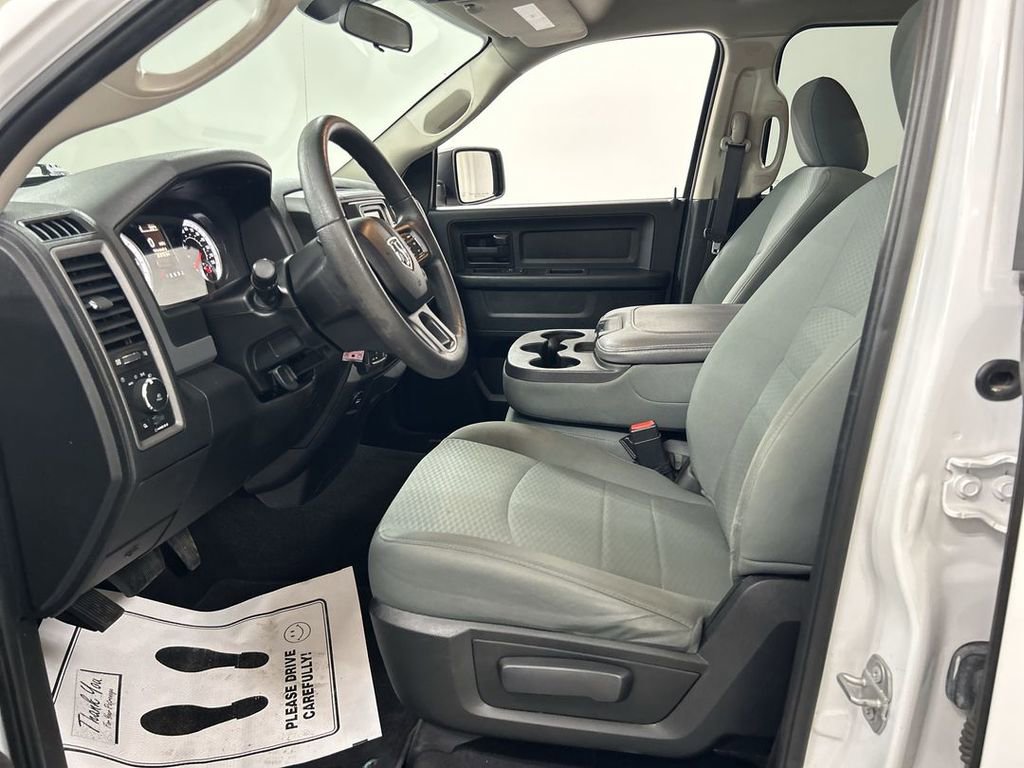 Used 2018 RAM 1500 Express w/ Express Value Package AWD/4WD image 9