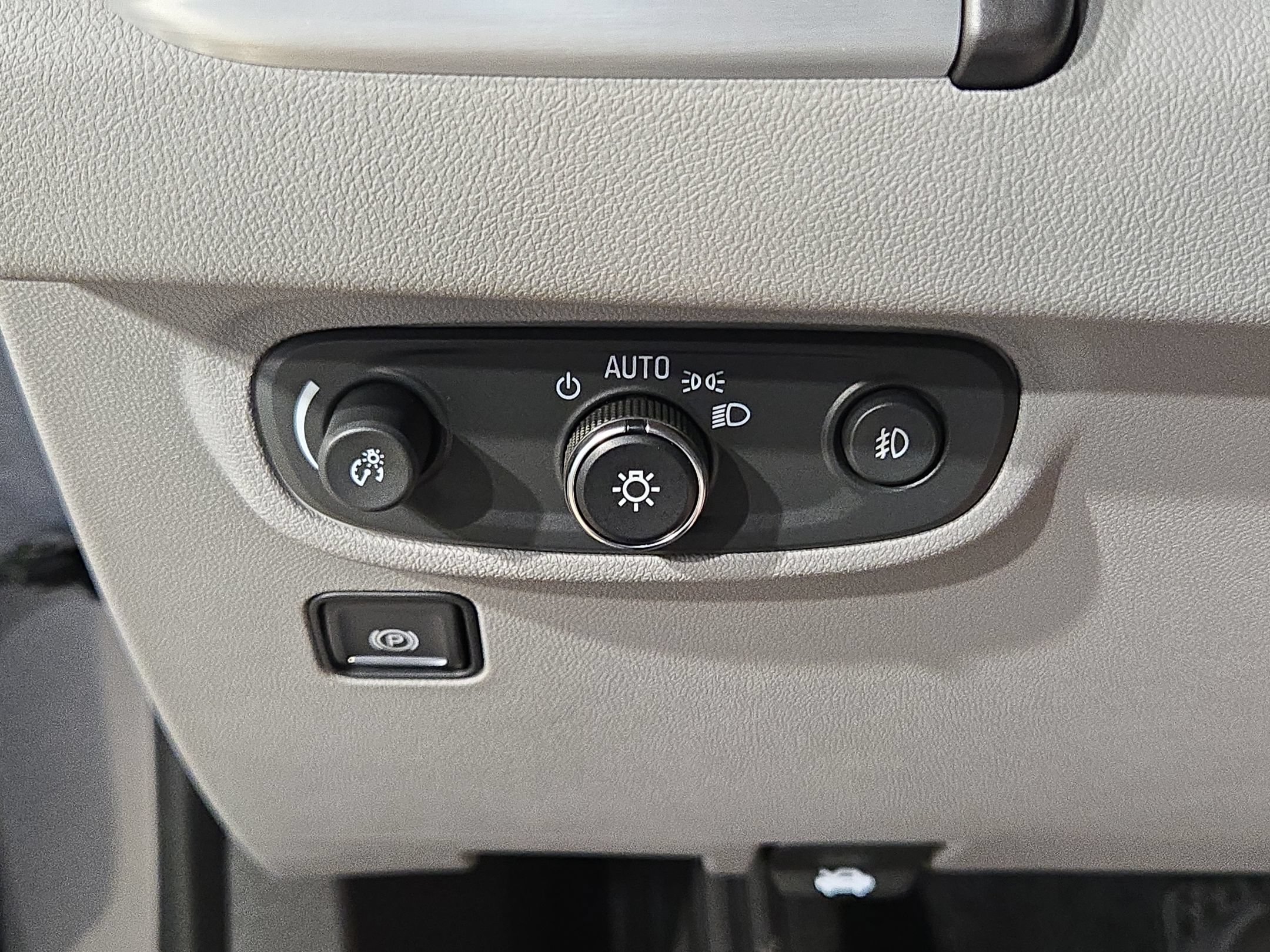Used 2020 GMC Terrain SLT w/ Preferred Package FWD image 25