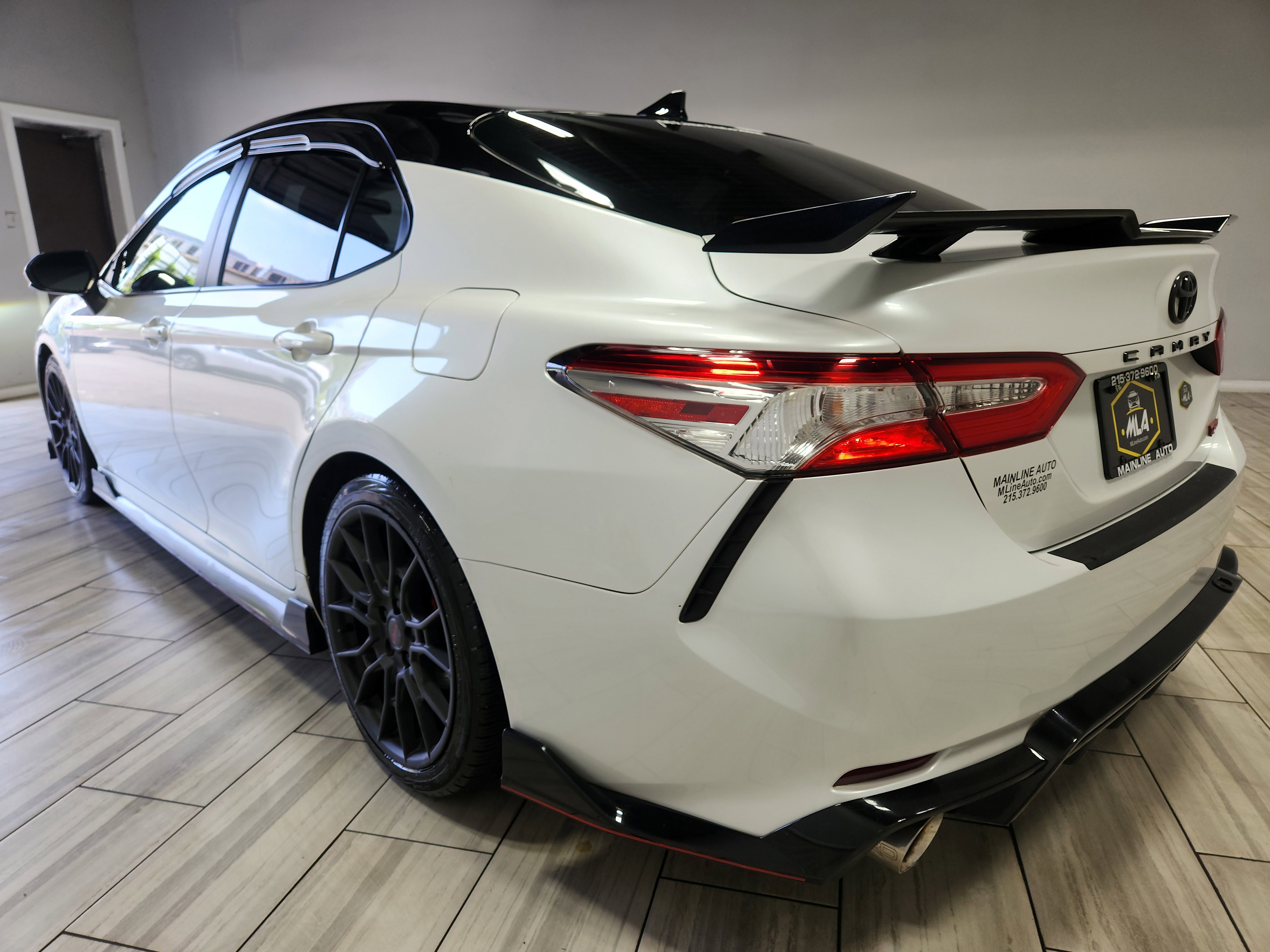 Used 2020 Toyota Camry TRD FWD image 3