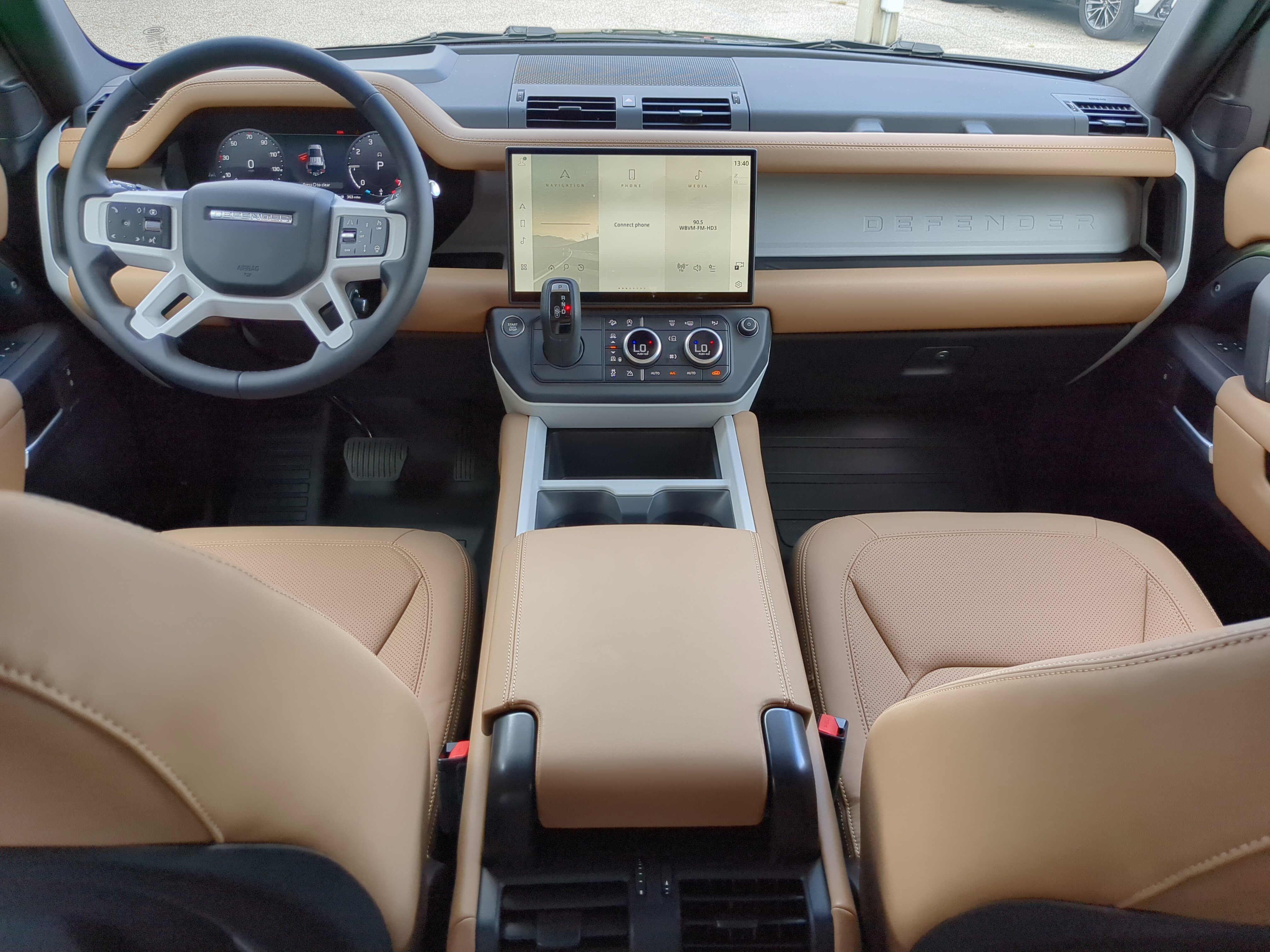 New 2026 Land Rover Defender 110 S image 12