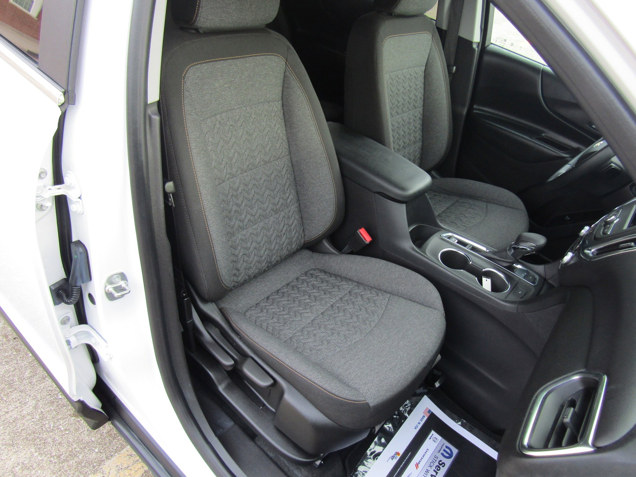 Used 2024 Chevrolet Equinox LT AWD/4WD image 17