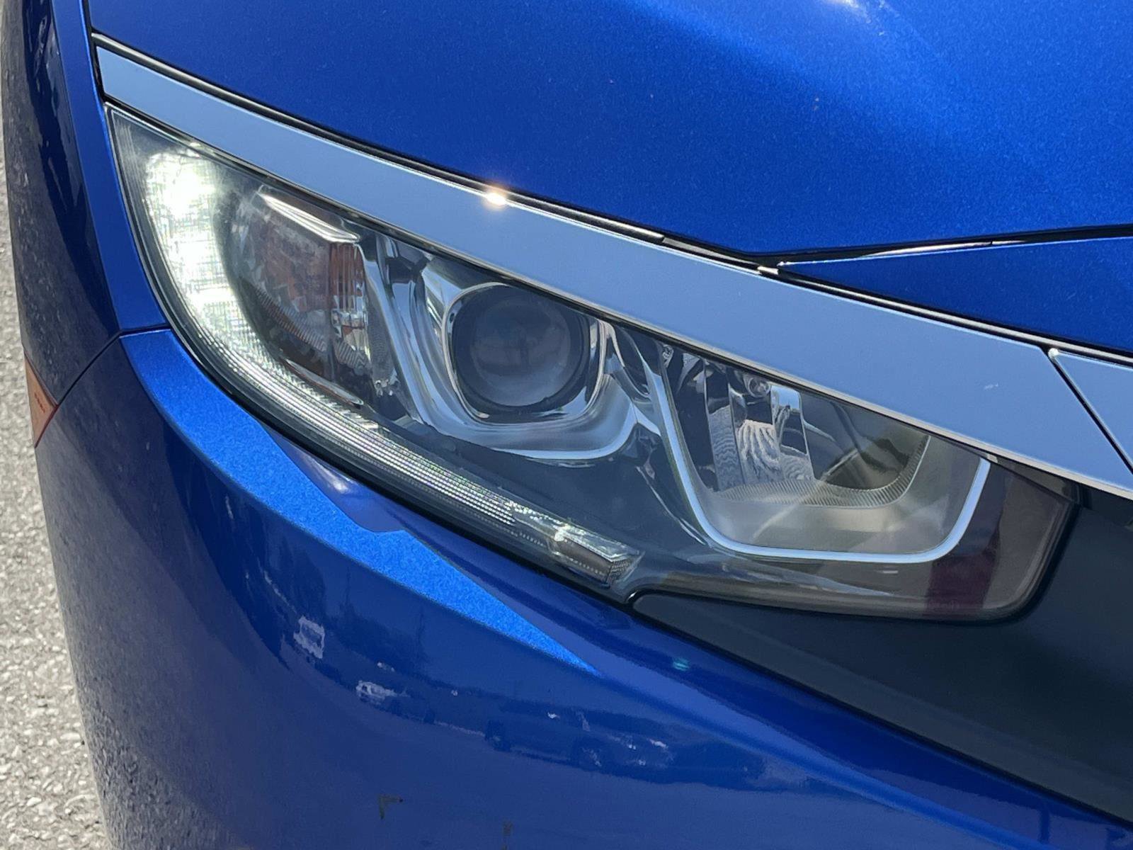 Used 2018 Honda Civic EX image 7