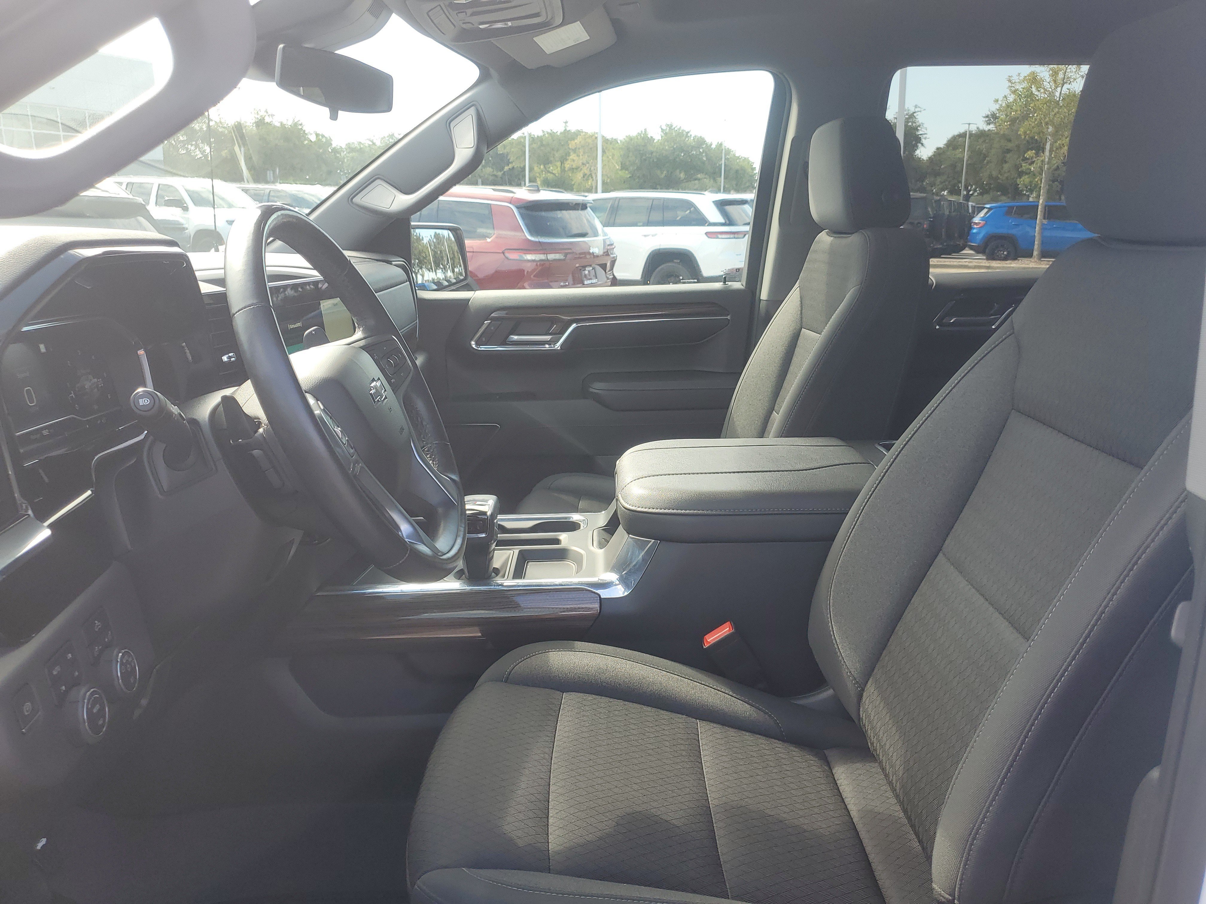 Used 2023 Chevrolet Silverado 1500 LT Trail Boss AWD/4WD image 14
